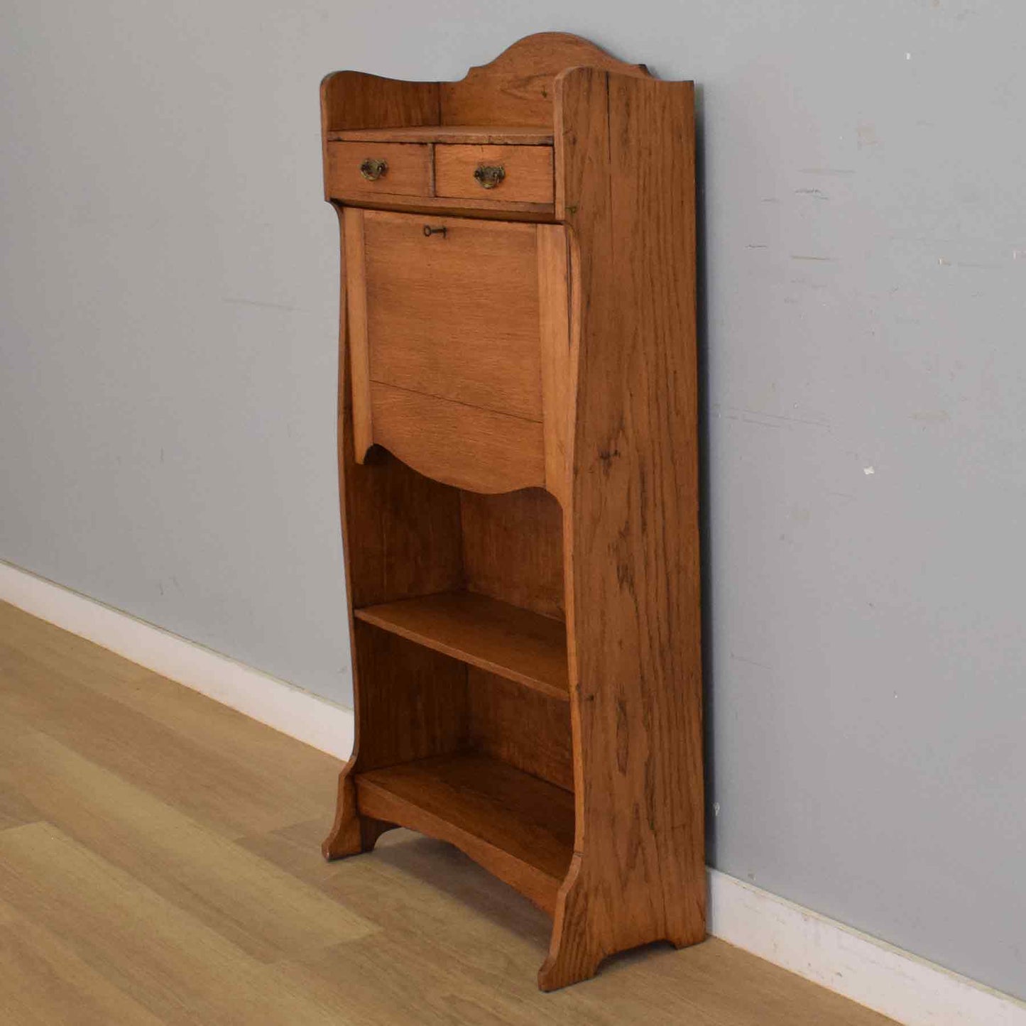 Oak Students Bureau