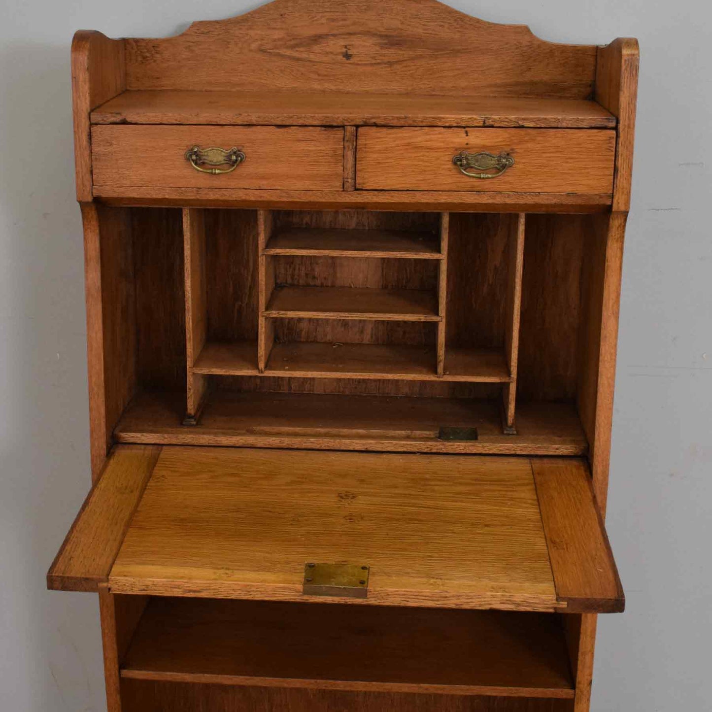 Oak Students Bureau