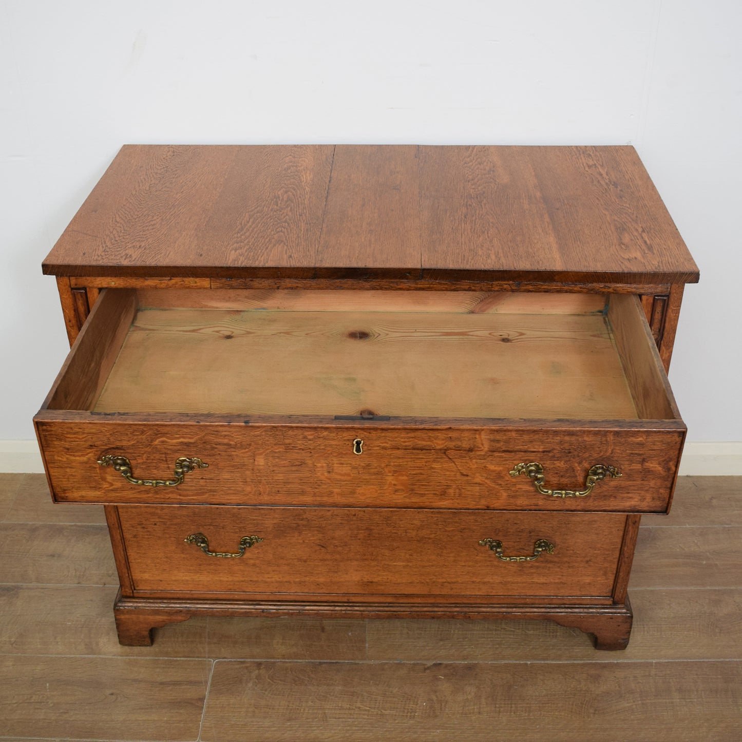 Georgian Chest of Drawers