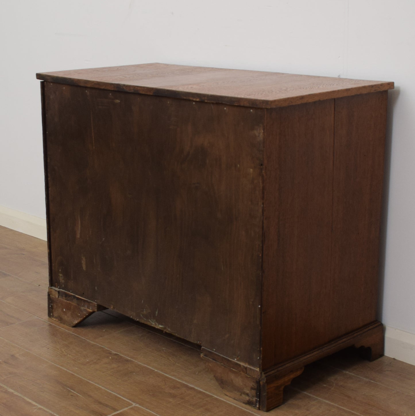 Georgian Chest of Drawers