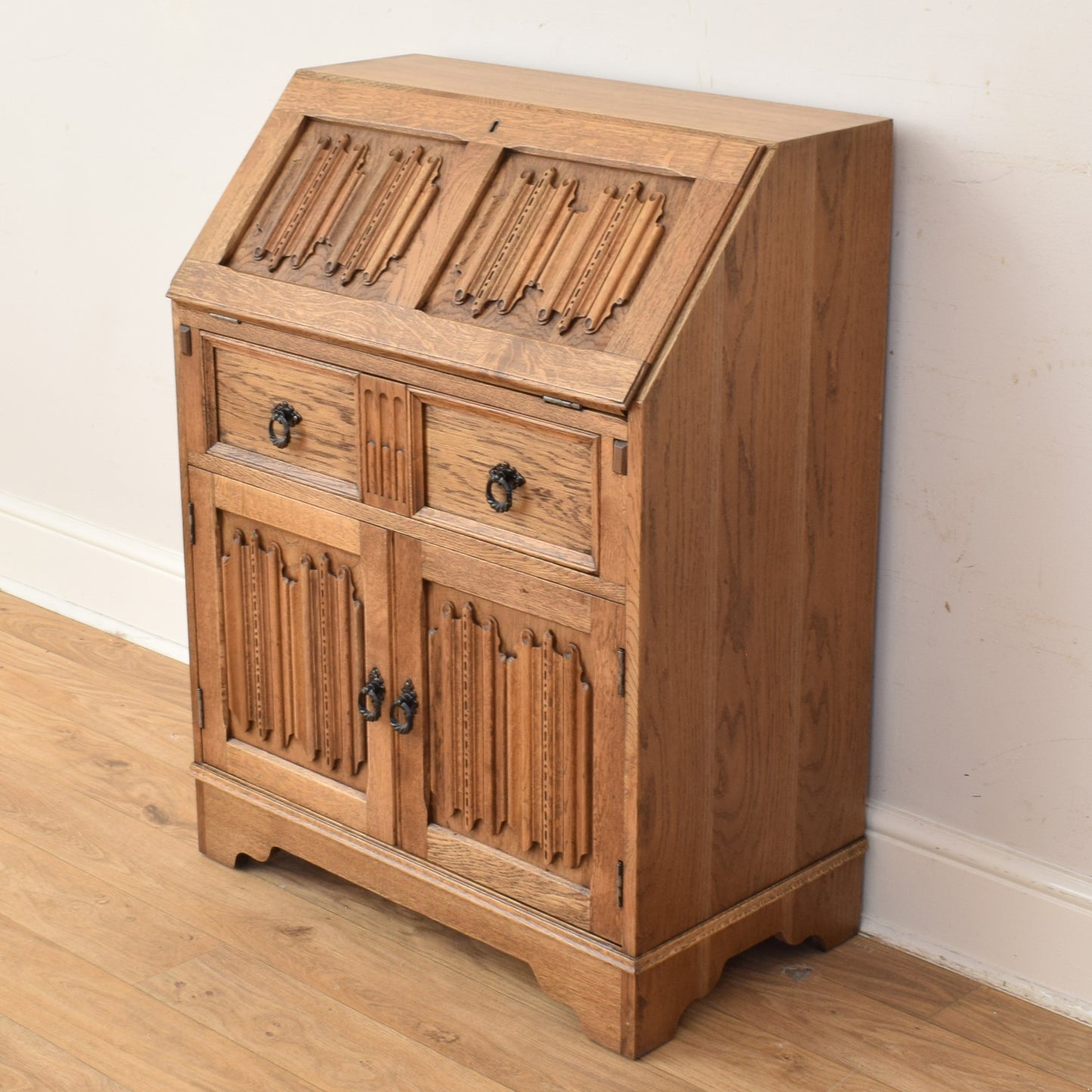 Oak Linenfold Bureau