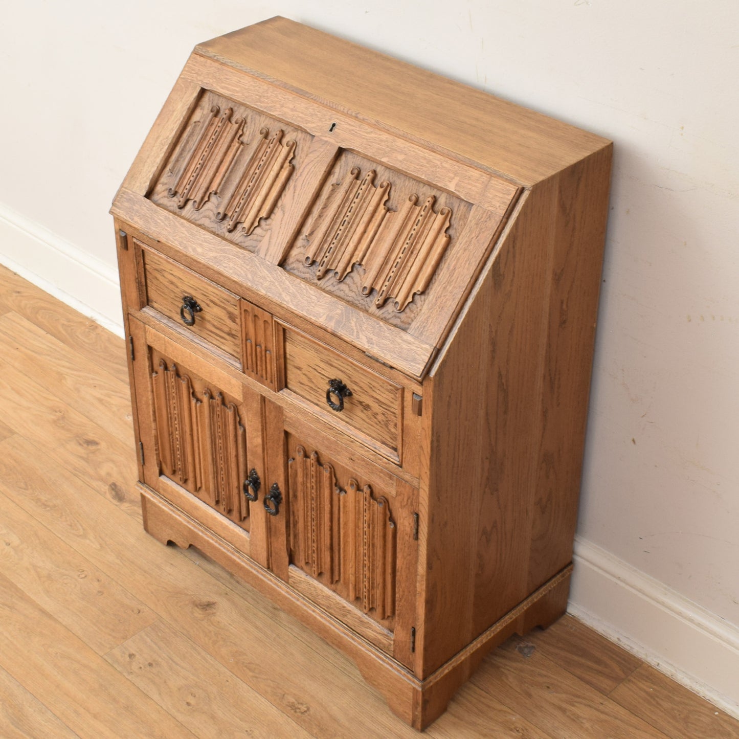 Oak Linenfold Bureau