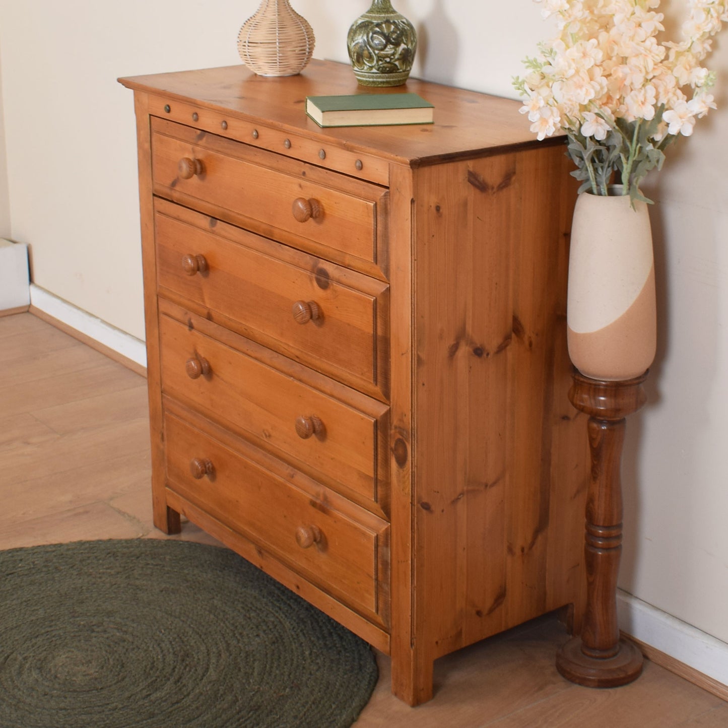 Pine Chest of Drawers.