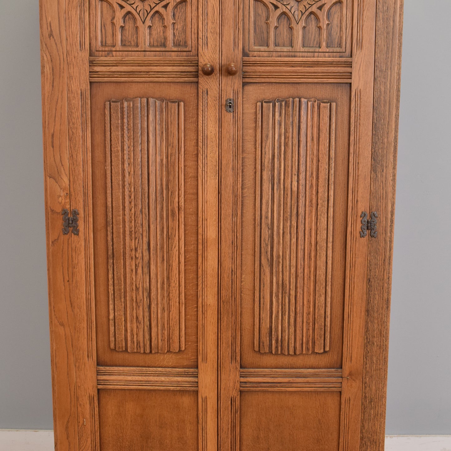 Old Charm Gents Wardrobe