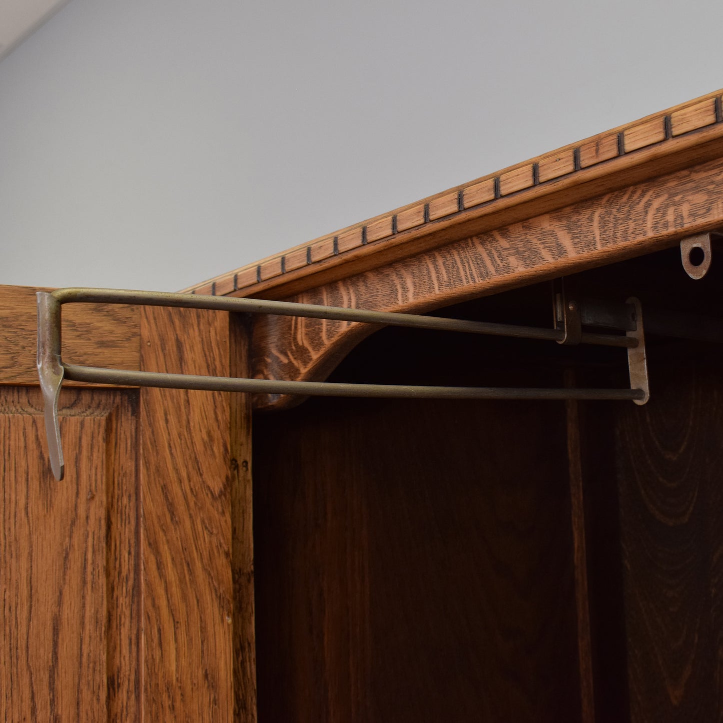 Old Charm Gents Wardrobe