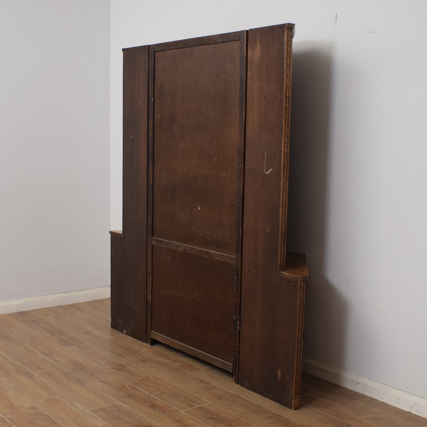 Old Charm Display Unit