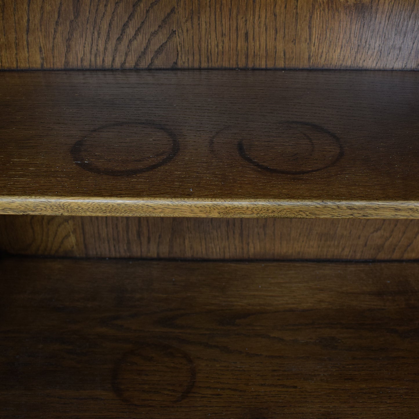 Old Charm Display Unit