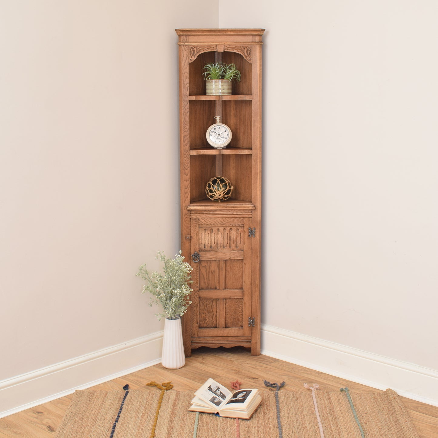 Oak Corner Unit