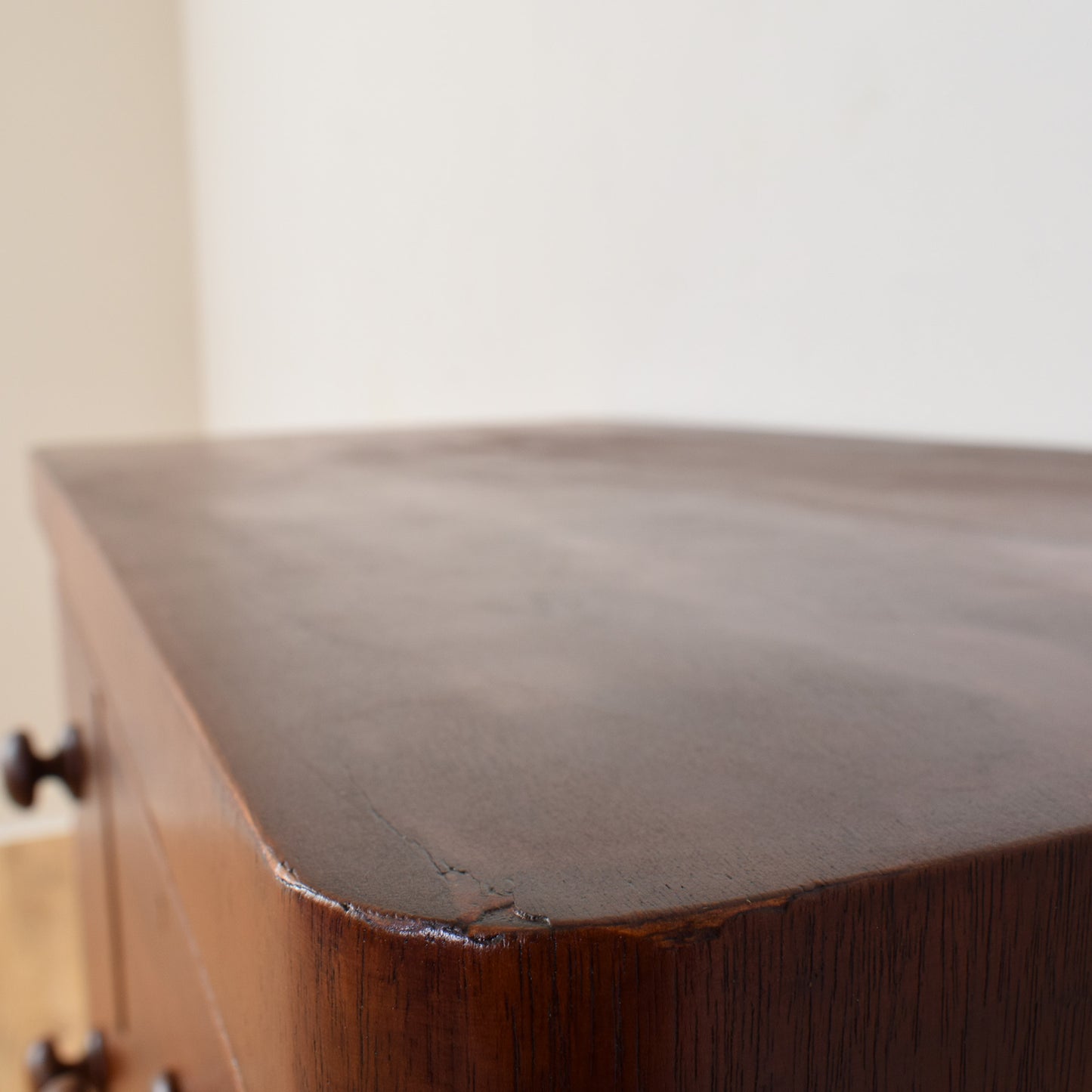 Mahogany Chest Of Drawers