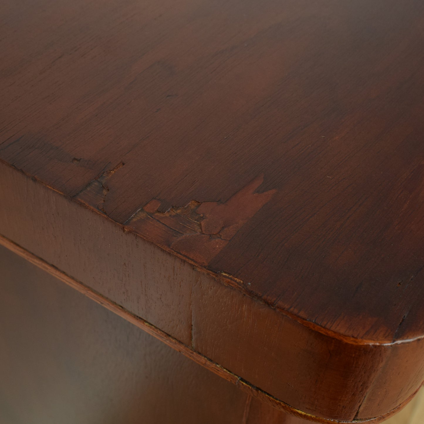 Mahogany Chest Of Drawers