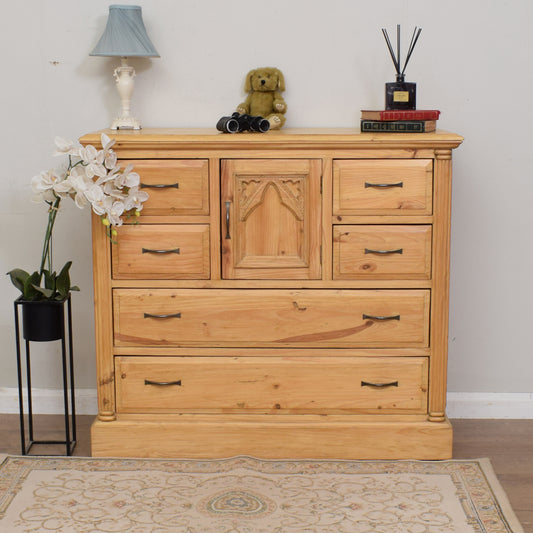 Pine Chest of Drawers