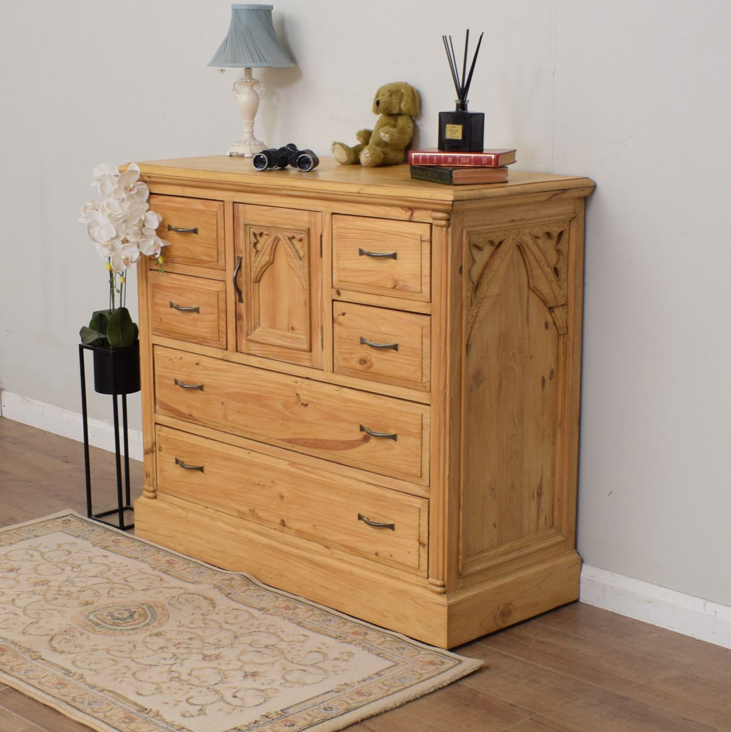 Pine Chest of Drawers