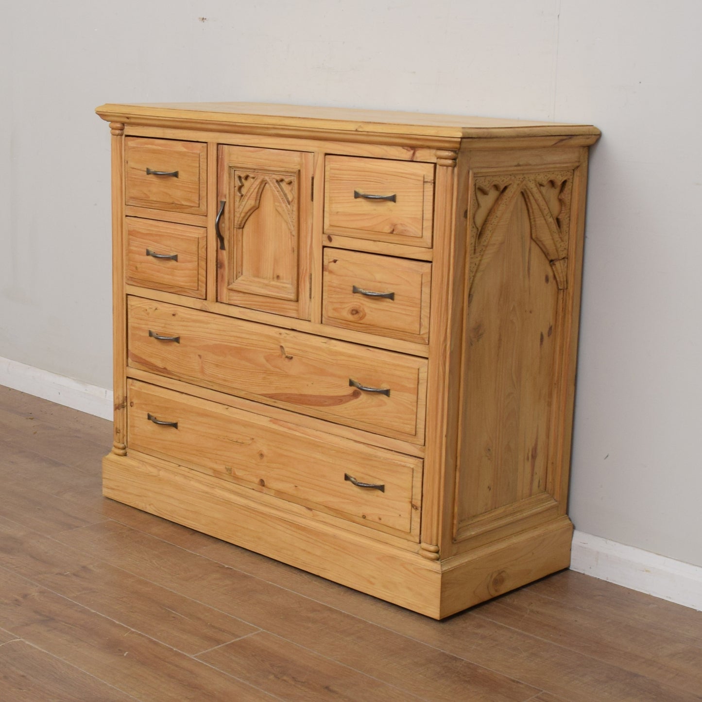 Pine Chest of Drawers