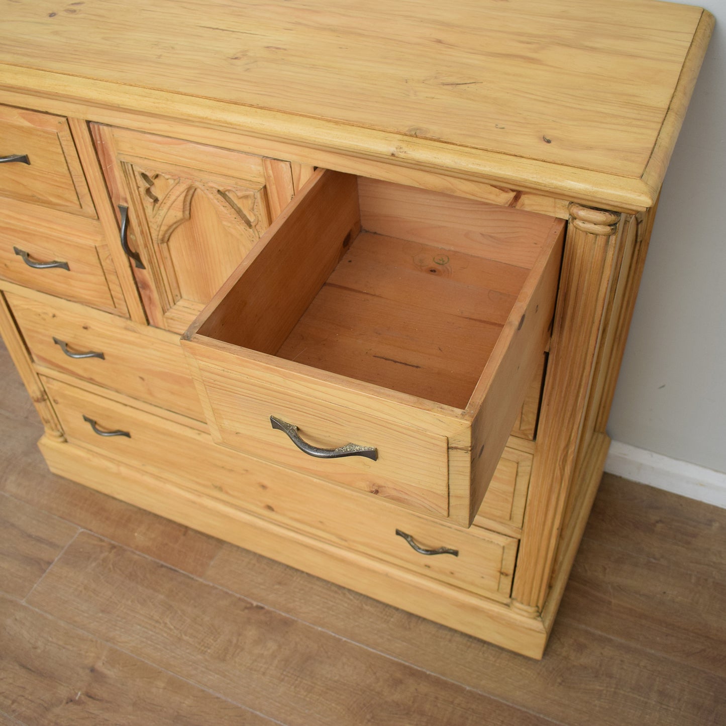 Pine Chest of Drawers