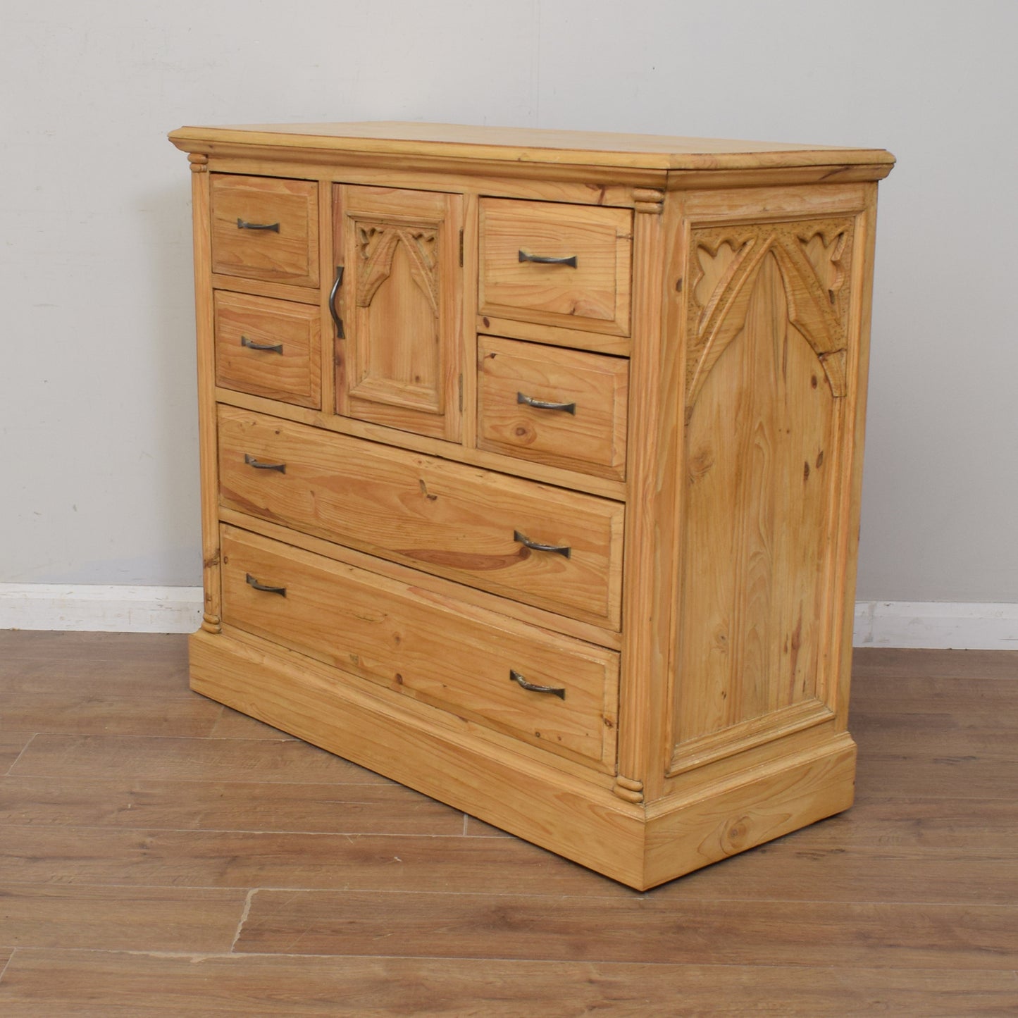 Pine Chest of Drawers