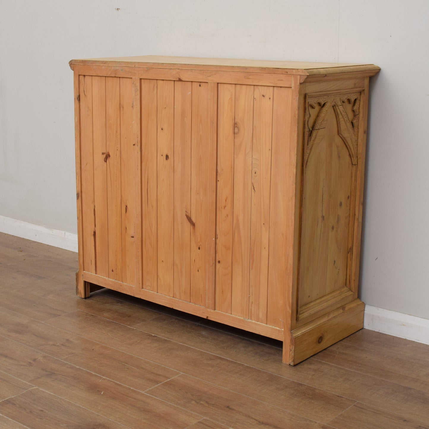 Pine Chest of Drawers