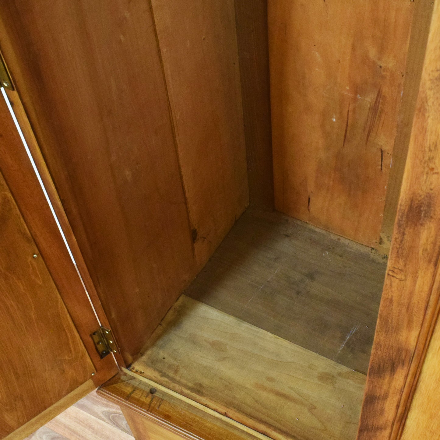 Mirrored Mahogany Hallrobe