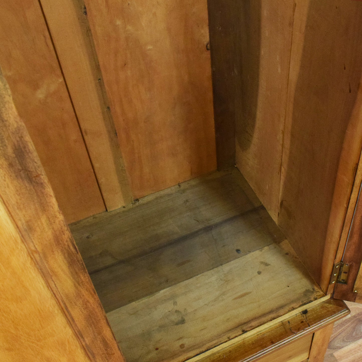Mirrored Mahogany Hallrobe