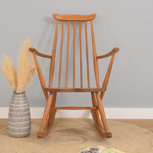 Vintage Ercol 'Goldsmith Model 435' Rocking Chair