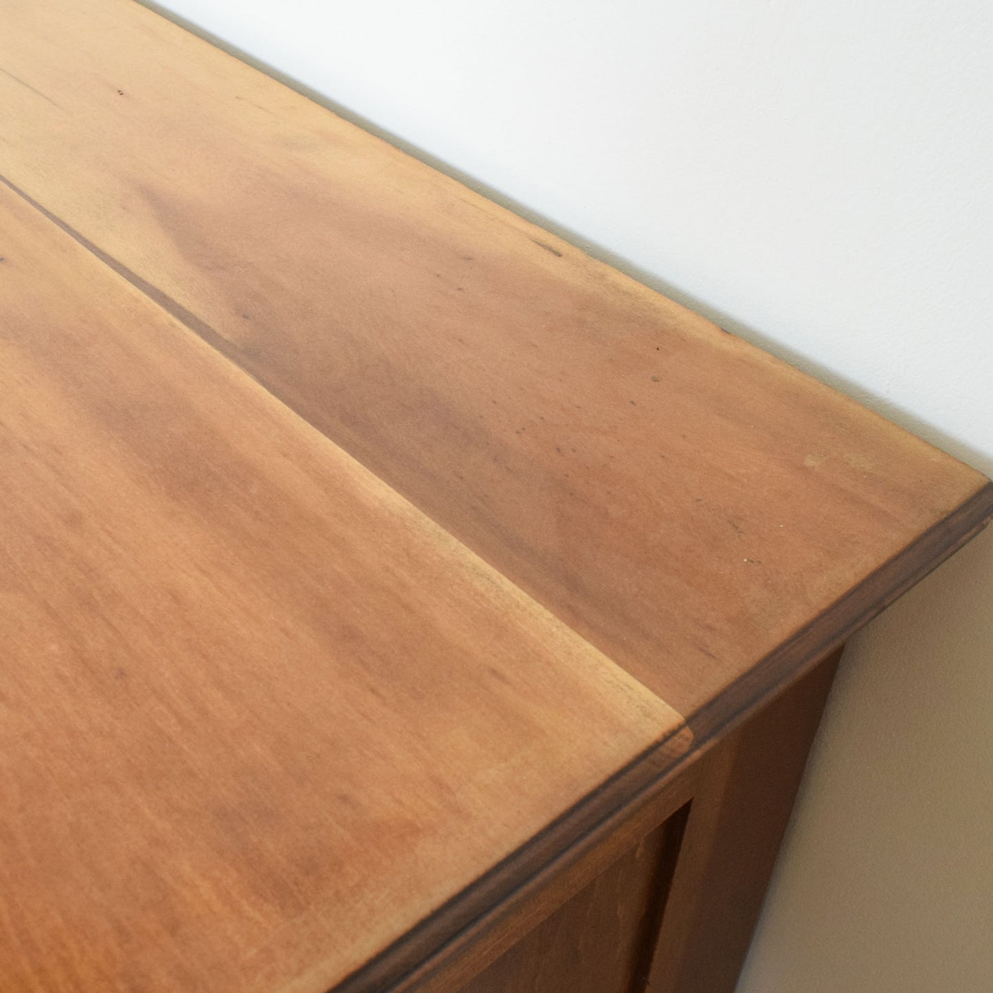 Rustic Mahogany Chest of Drawers