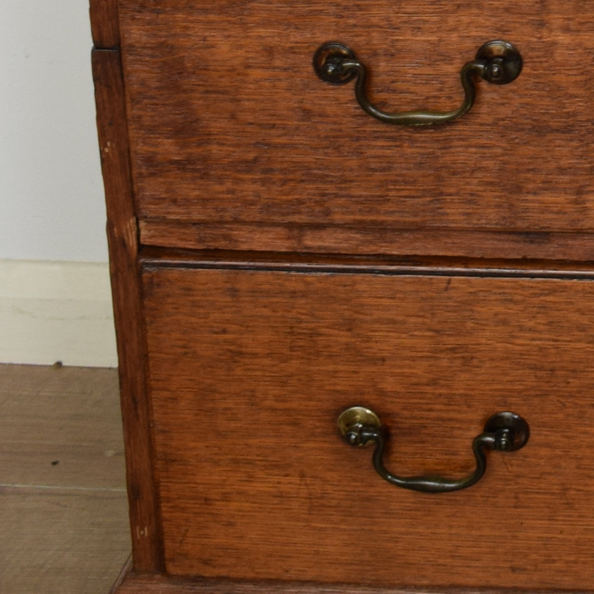 Georgian Chest of Drawers