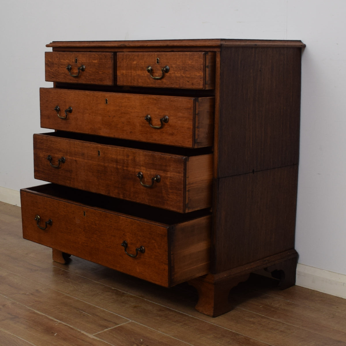 Georgian Chest of Drawers