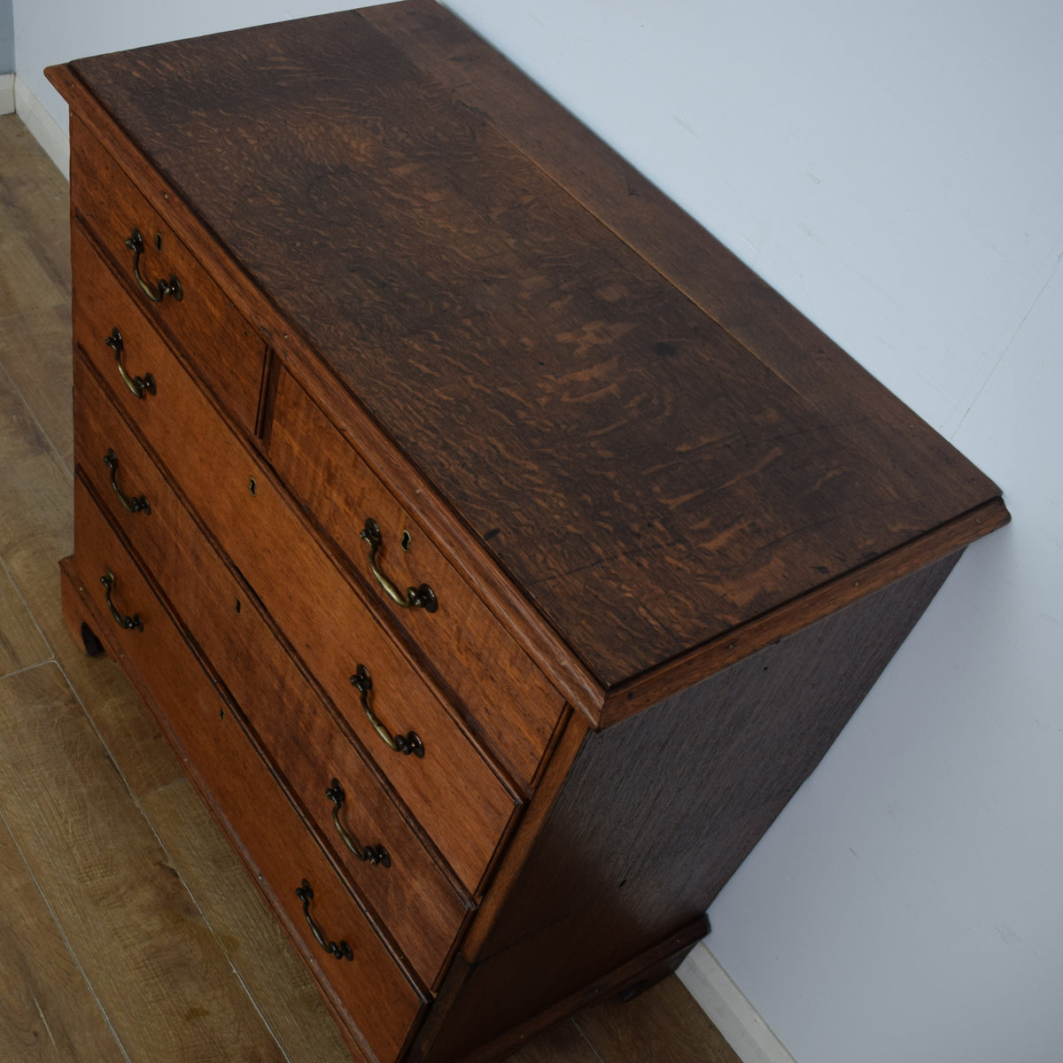 Georgian Chest of Drawers