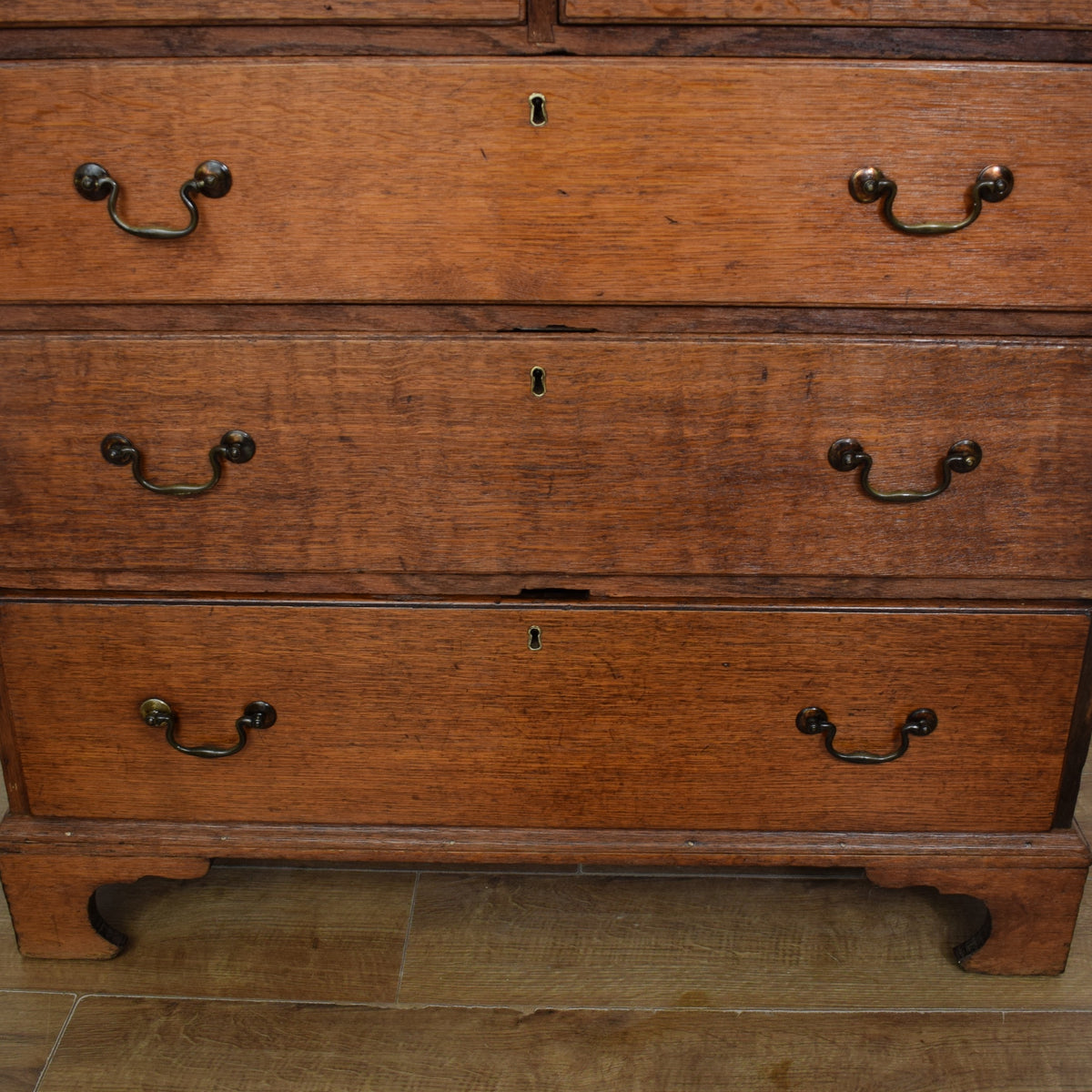 Georgian Chest of Drawers