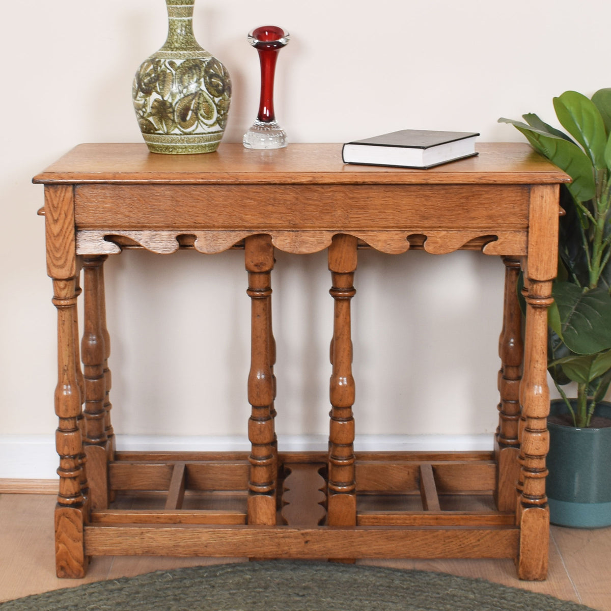 Vintage Oak Long-John Nest