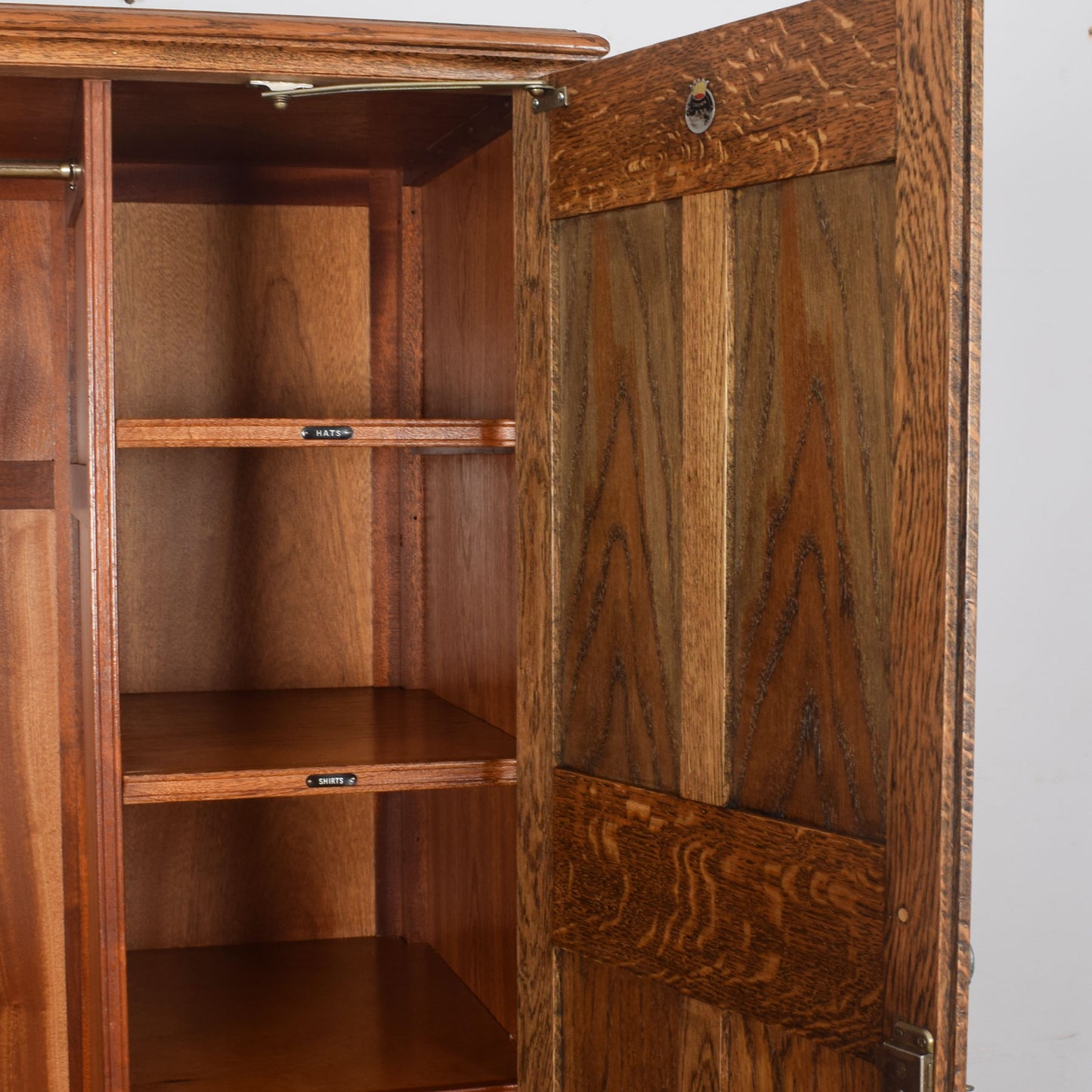 Oak Linenfold Gents Wardrobe