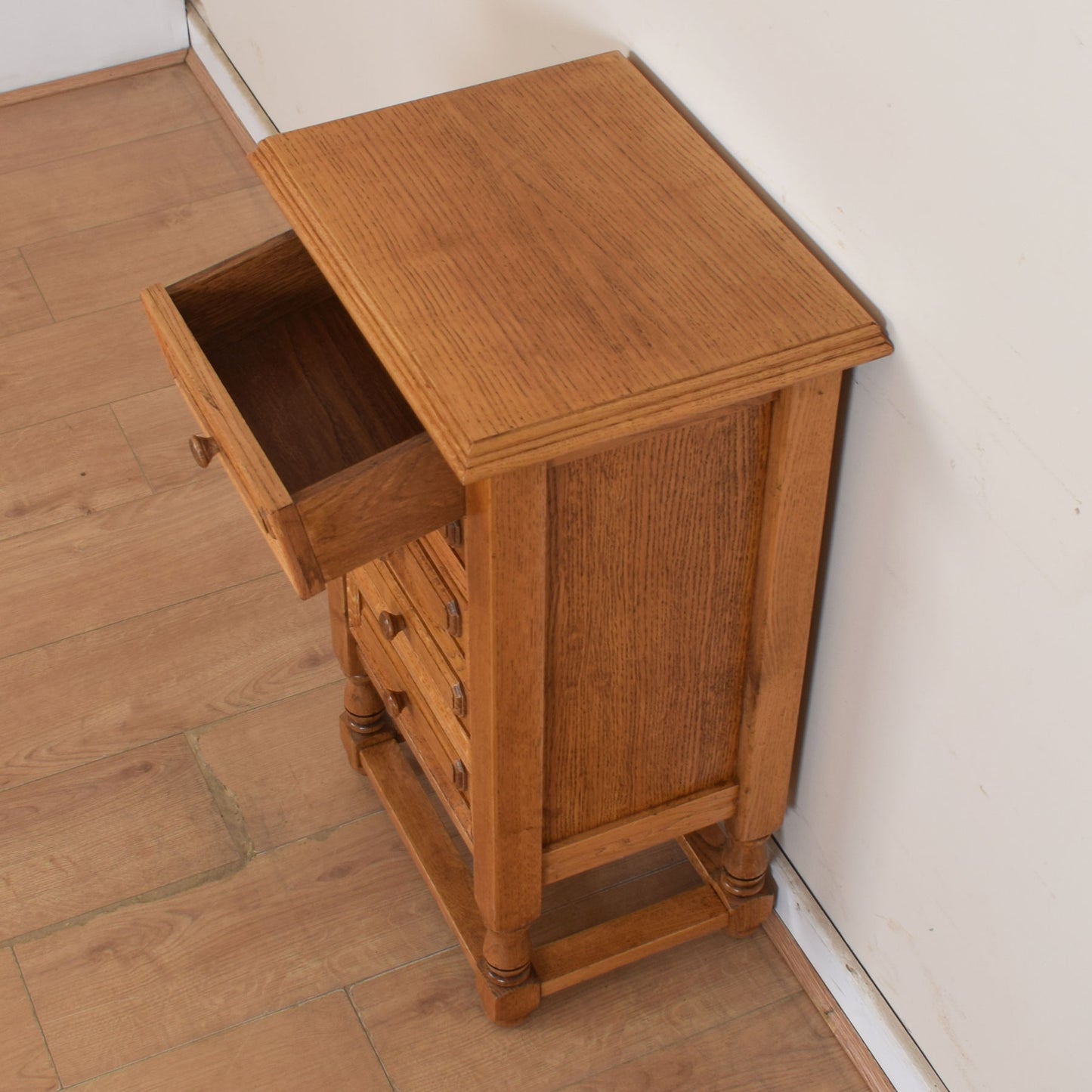 Small Oak Chest Of Drawers