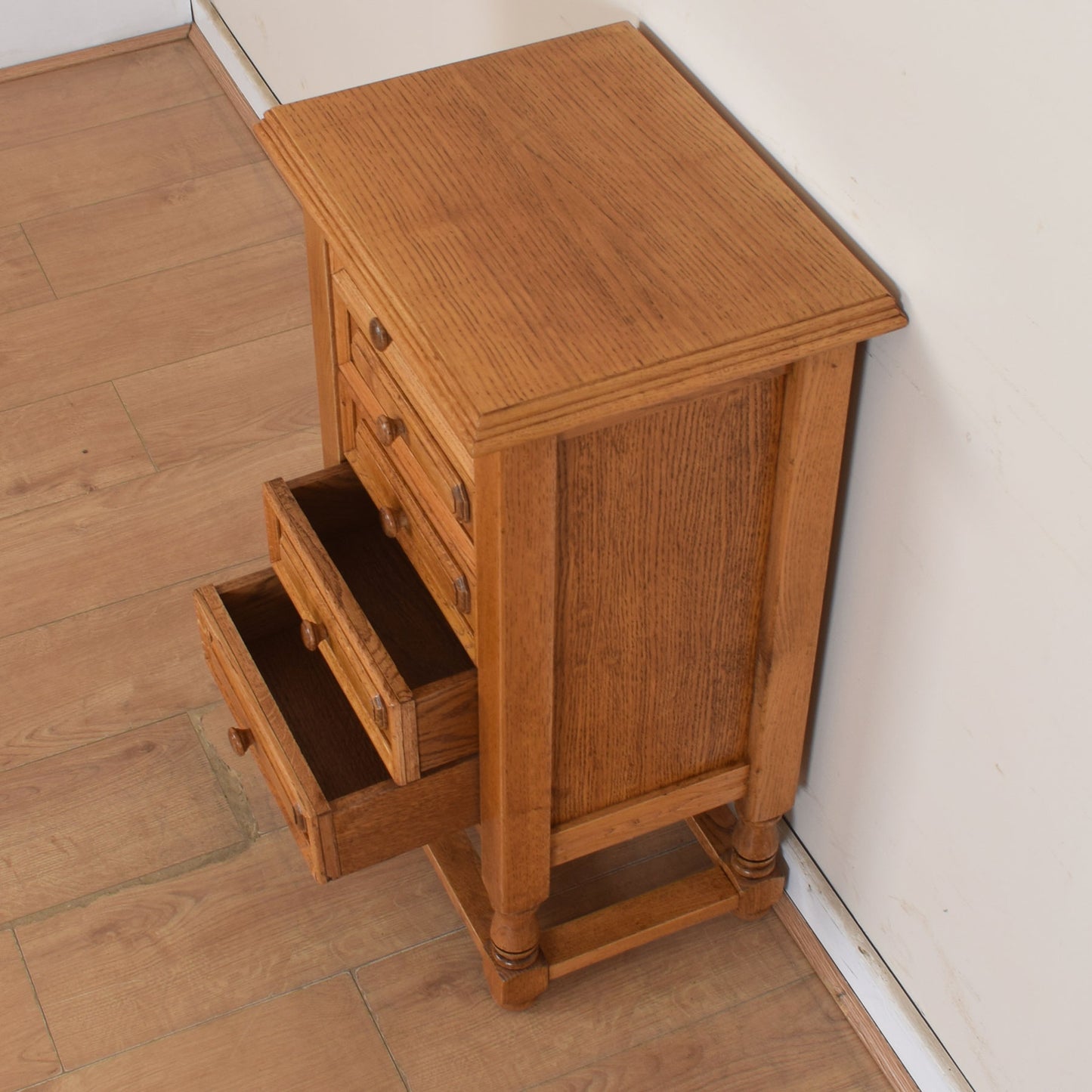 Small Oak Chest Of Drawers