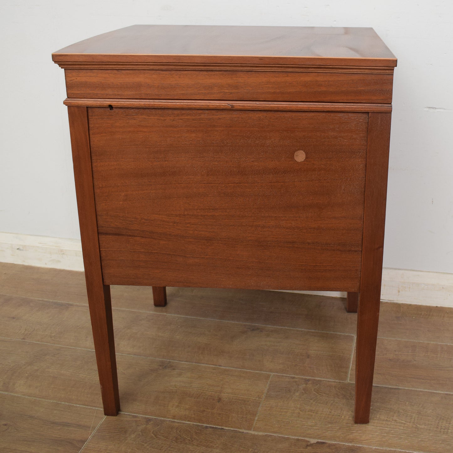 Mahogany Hi-Fi Unit