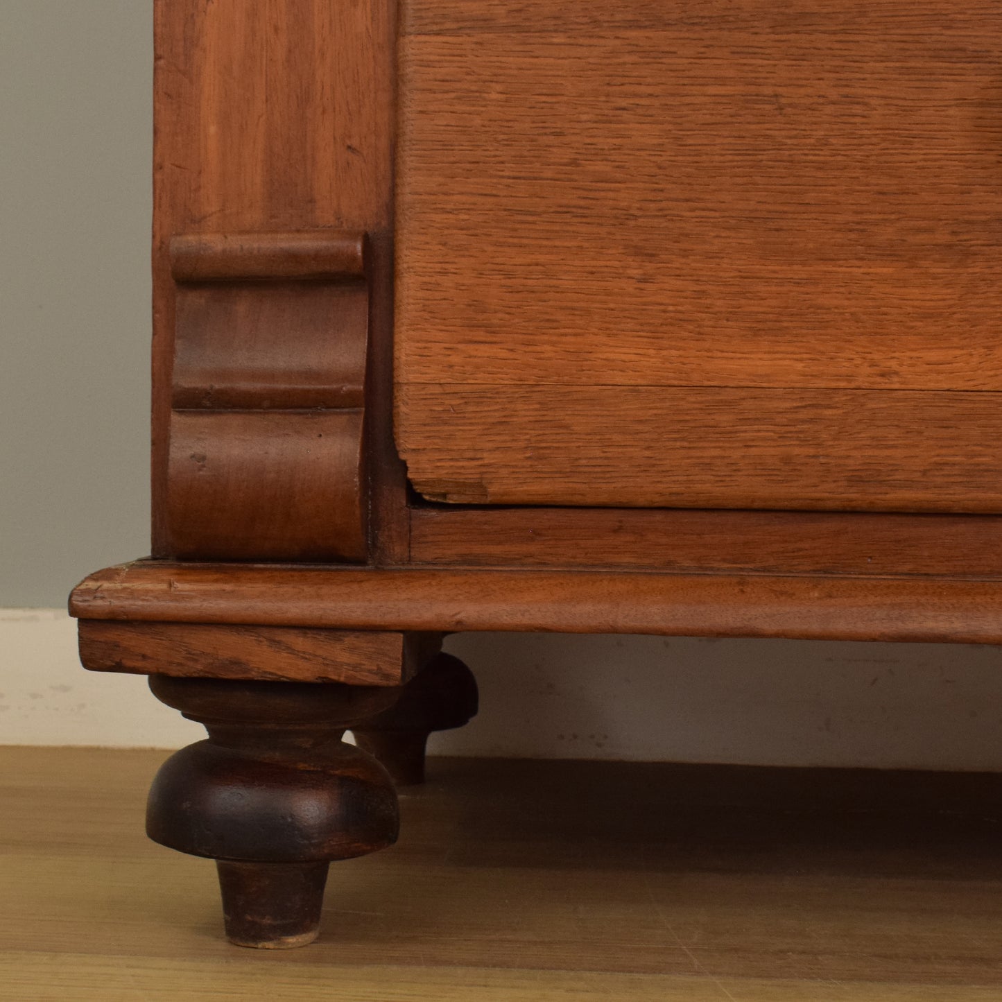 Large Chest of Drawers