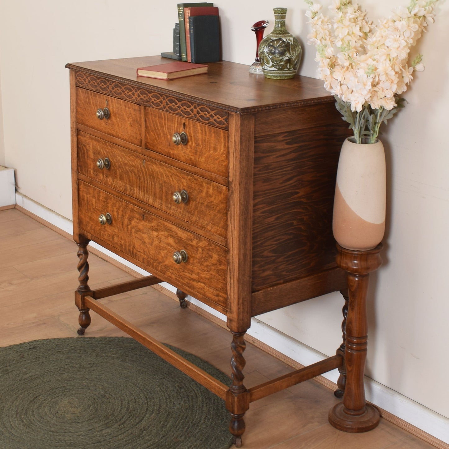 Oak Chest of Drawers