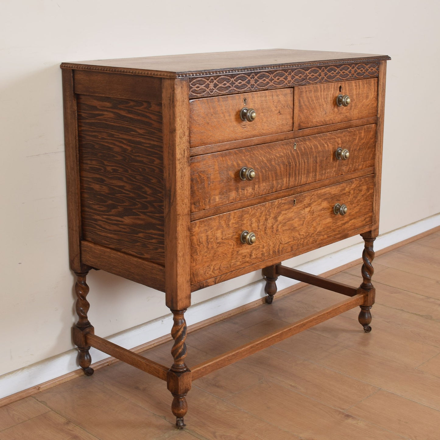 Oak Chest of Drawers