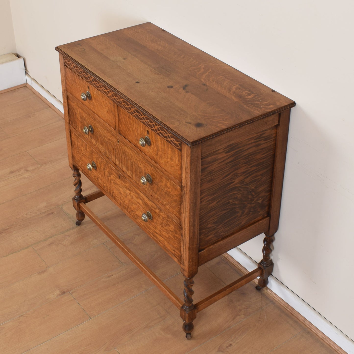 Oak Chest of Drawers