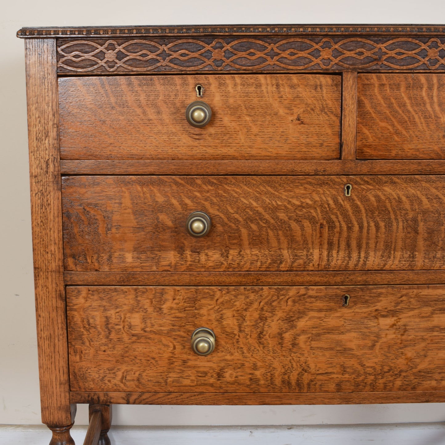 Oak Chest of Drawers