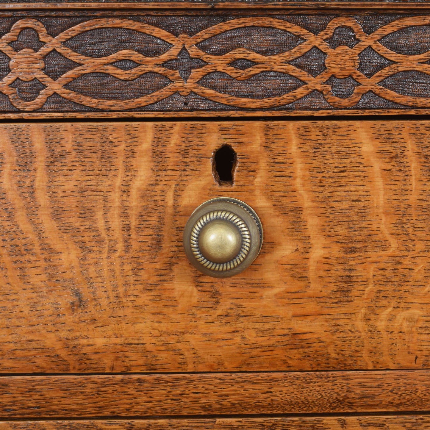 Oak Chest of Drawers
