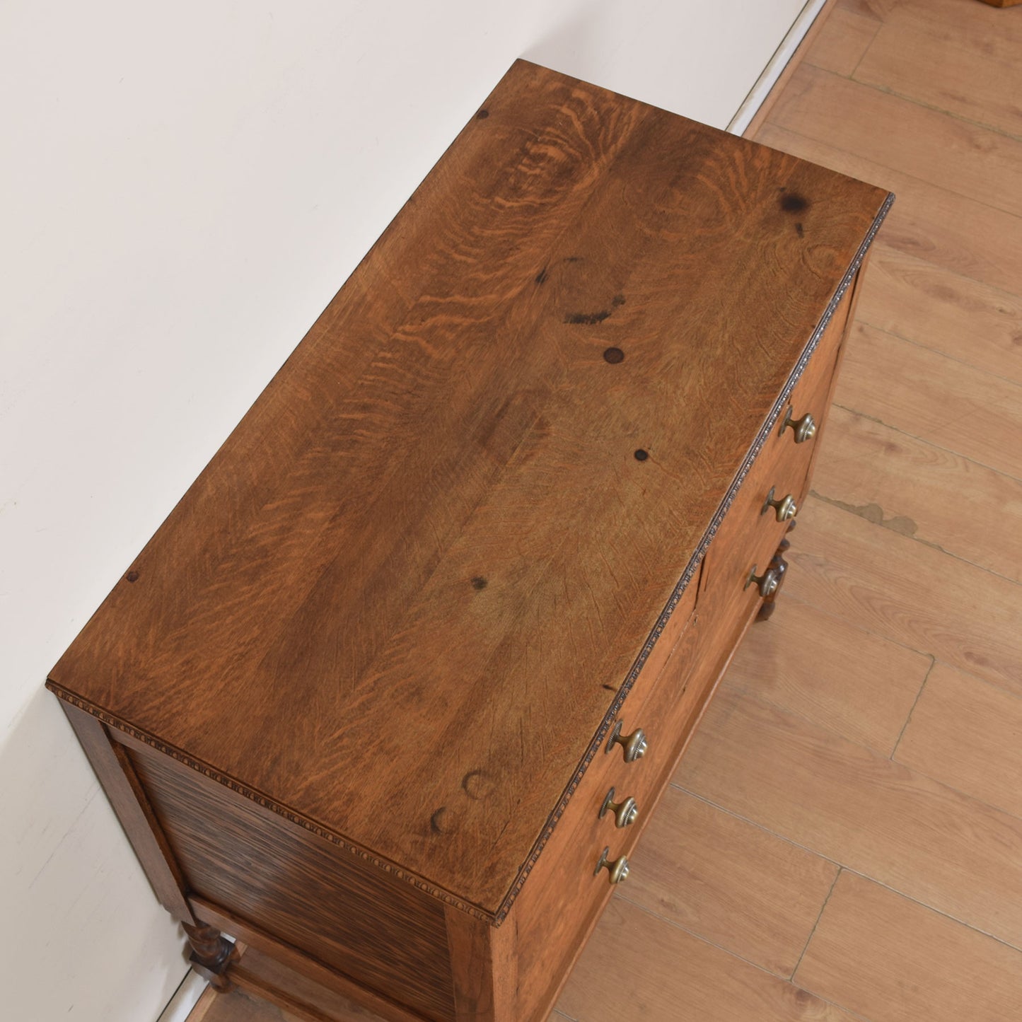 Oak Chest of Drawers