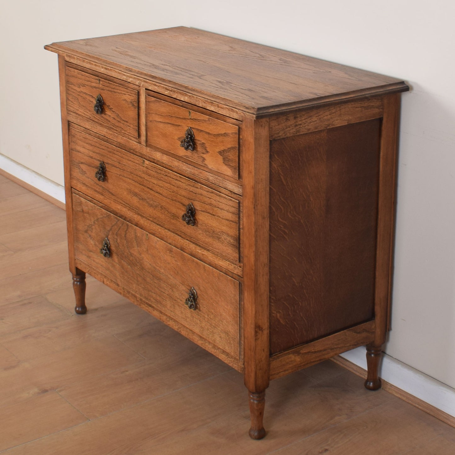 Oak Chest of Drawers