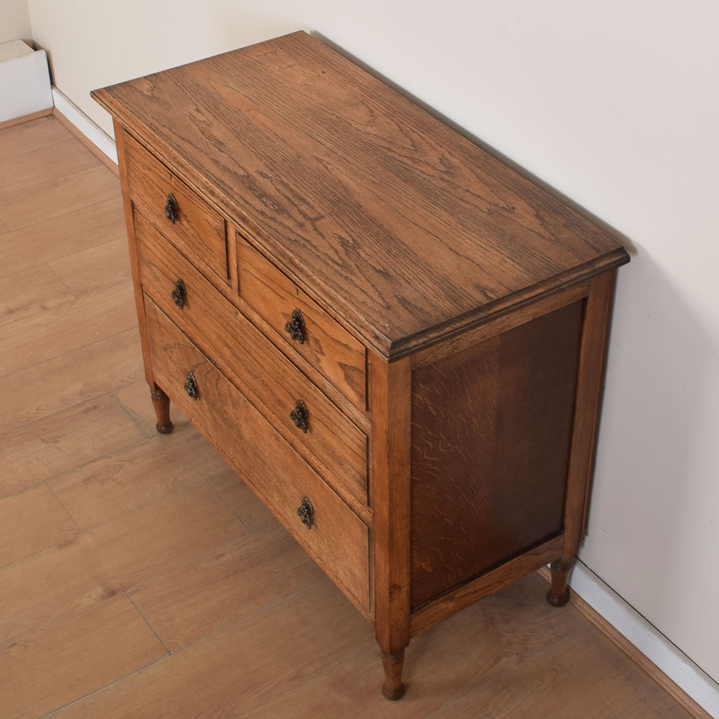 Oak Chest of Drawers