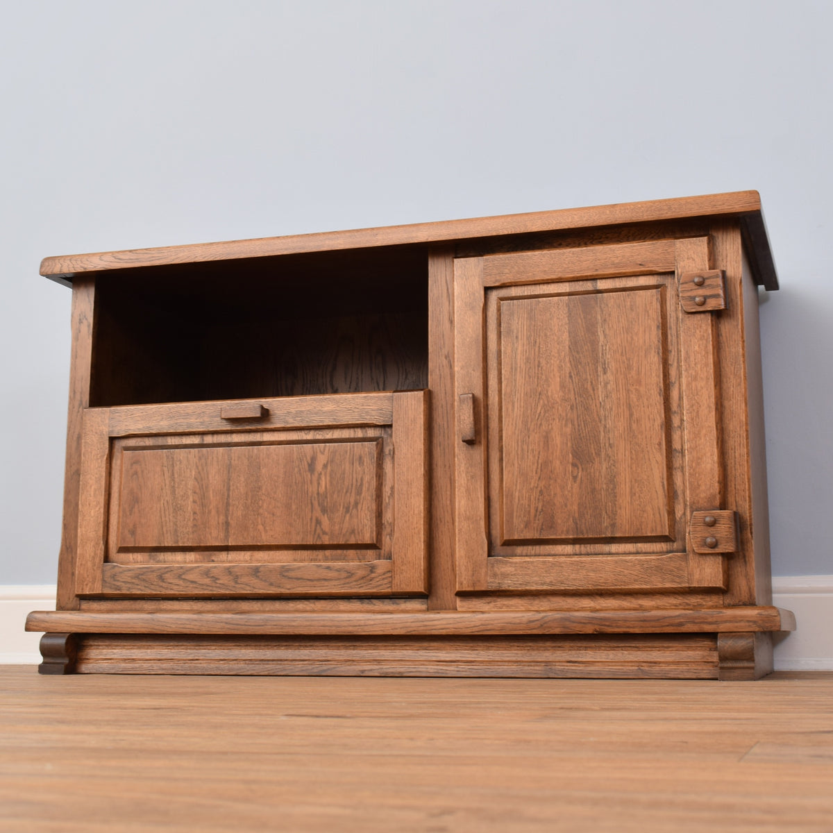 Oak TV Cabinet