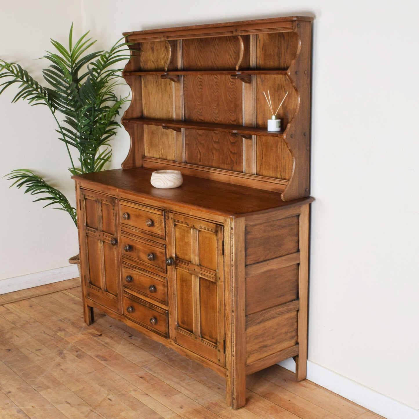 Ercol Dresser