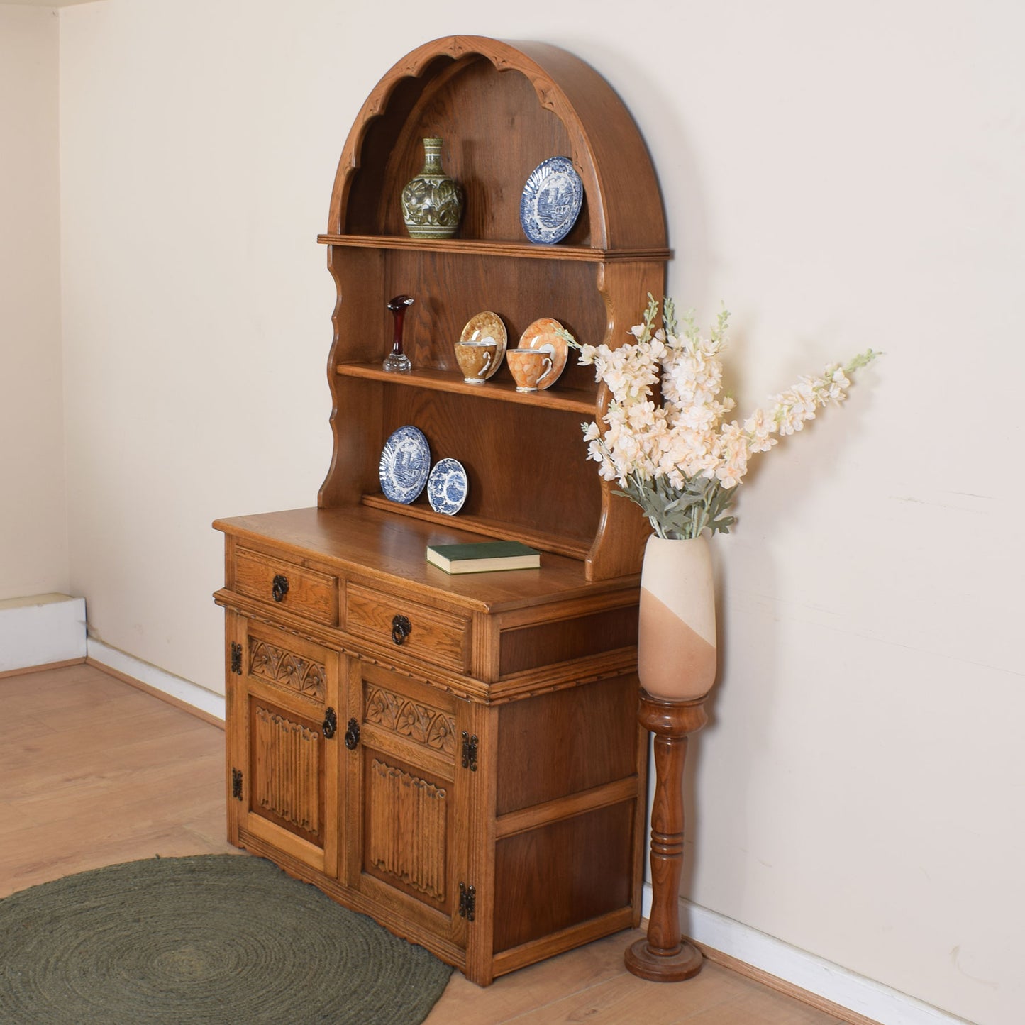 Small Old Charm Dresser