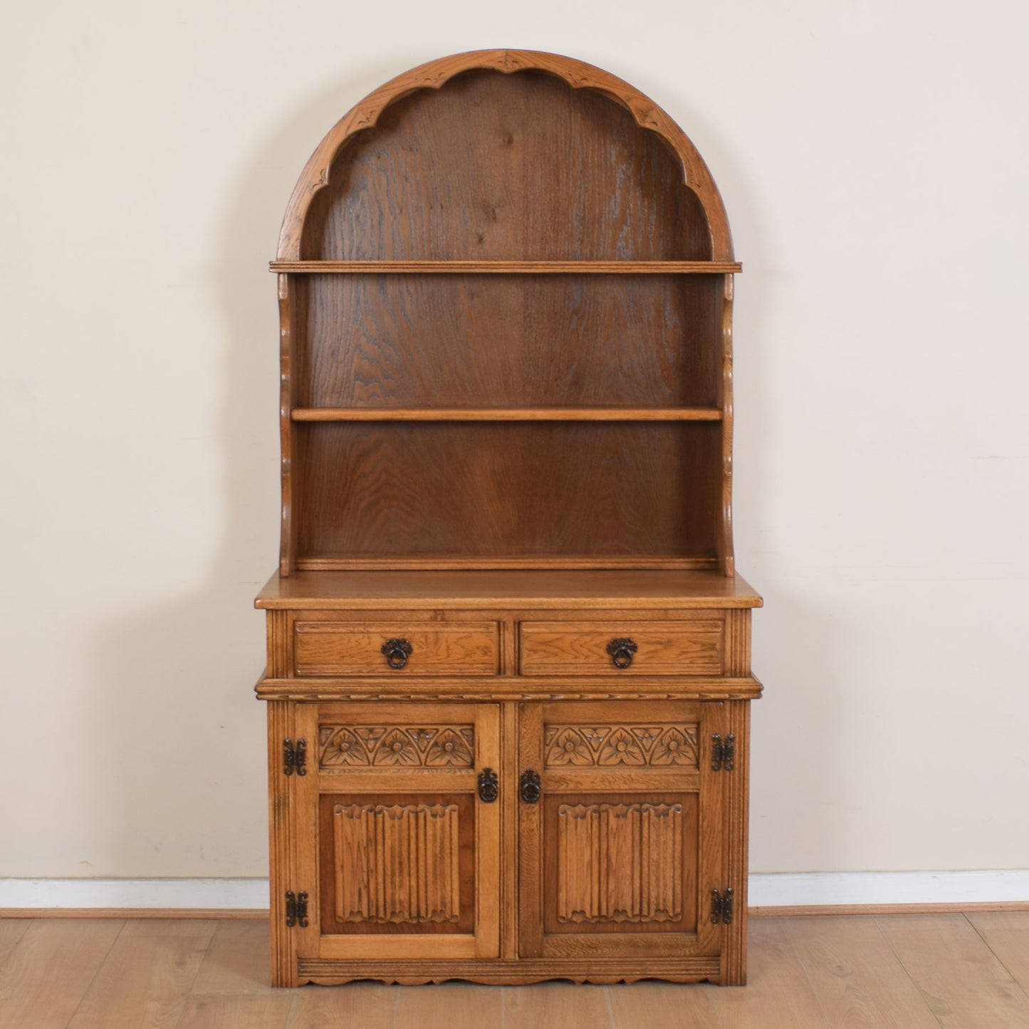 Small Old Charm Dresser