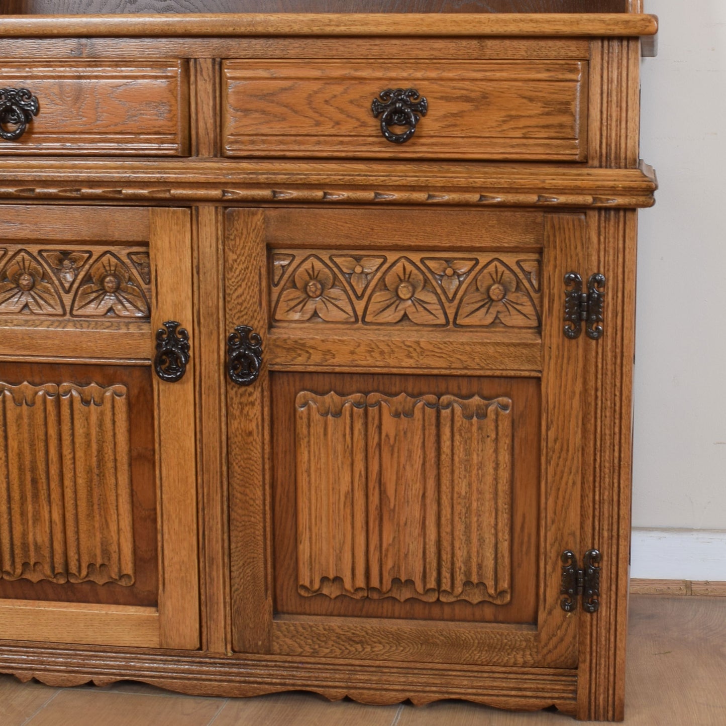 Small Old Charm Dresser