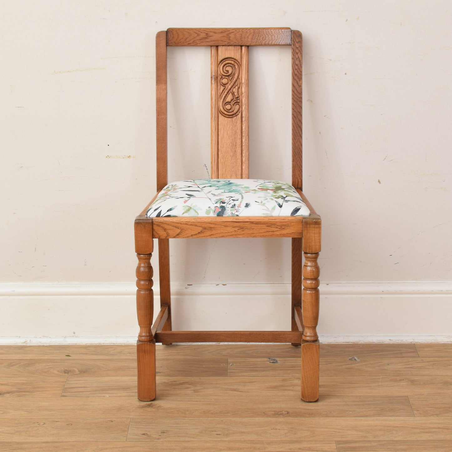 Draw Leaf Table And Four Chairs
