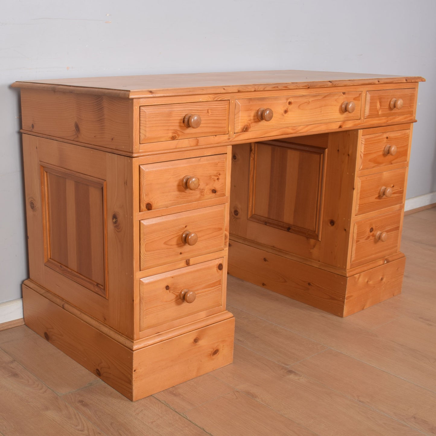 Pine Pedestal Desk