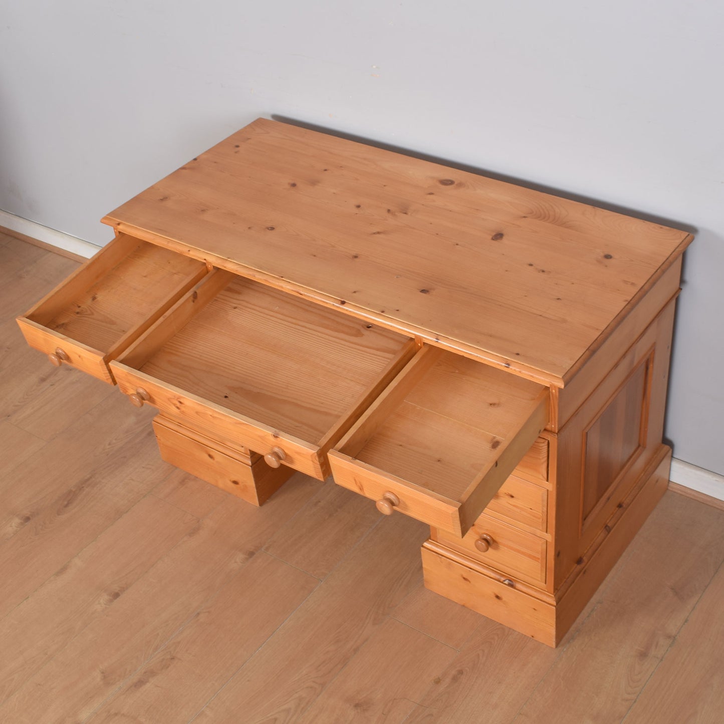 Pine Pedestal Desk